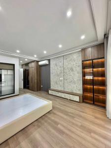 BÁN NHÀ NGỌC THỤY
